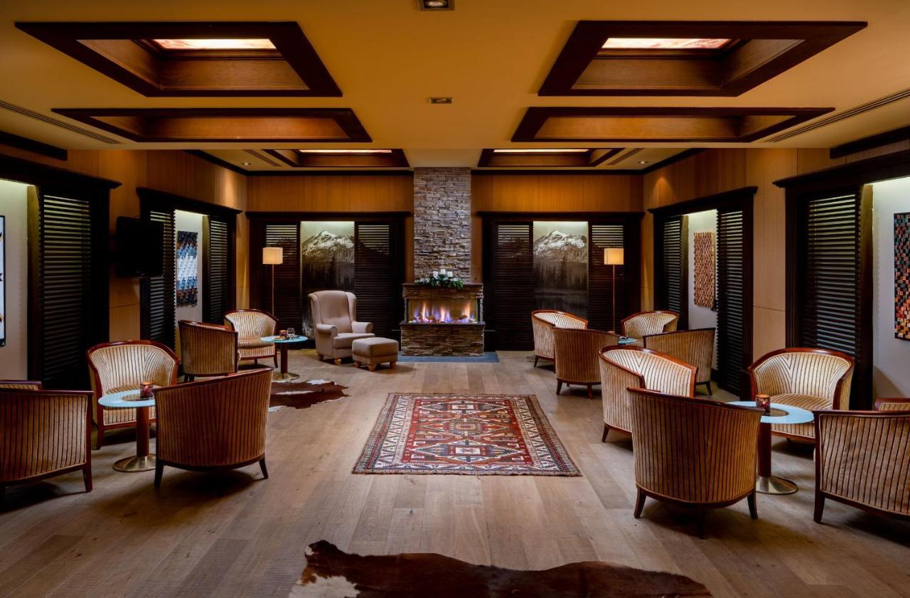 Ana Hotels Sport ポイアナ・ブラショフ エクステリア 写真